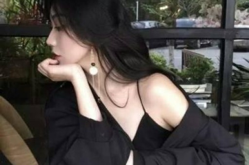 一天4个瓜出轨、破产、黄一鸣自称愿意被包养一个比一个离谱 一天4个瓜出轨、破产、黄一鸣自称愿意被包养一个比一个离谱